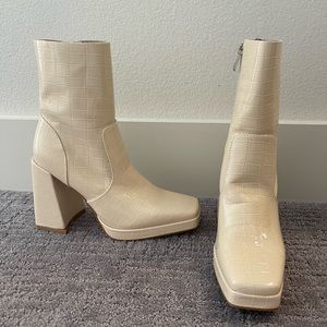 Princess Polly Cream Ankle Booties - Size 7